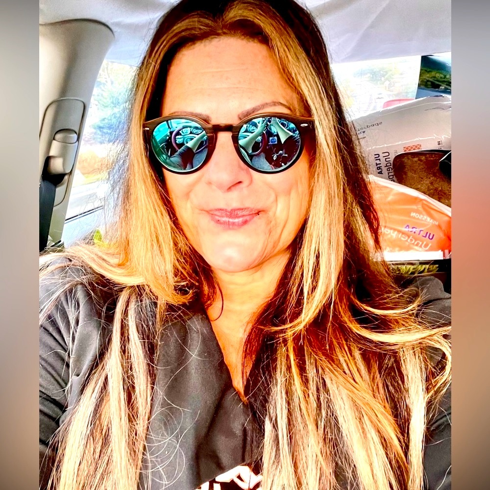 Meet your Posher, Michele